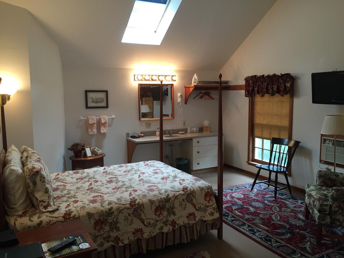 Breakfast On The Connecticut Bed & Breakfast Lyme Bagian luar foto