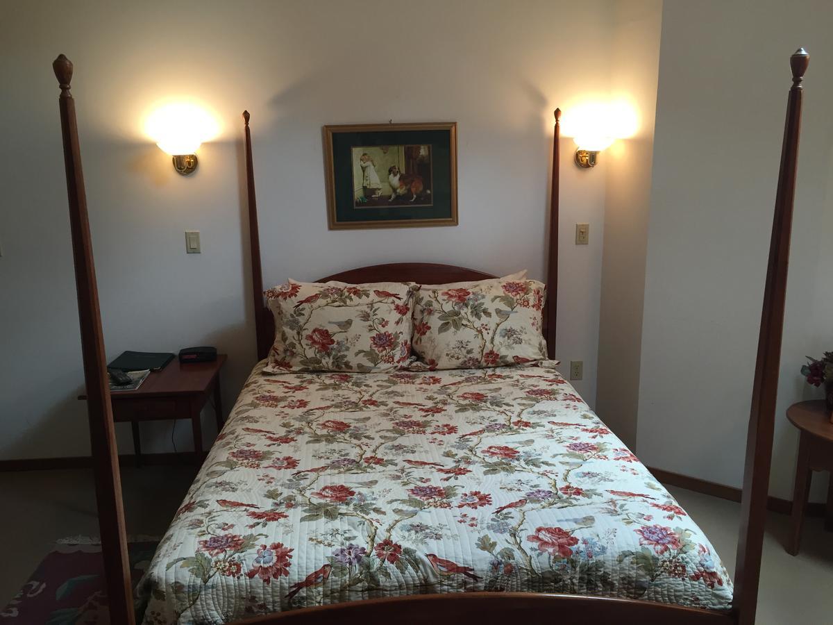 Breakfast On The Connecticut Bed & Breakfast Lyme Bagian luar foto