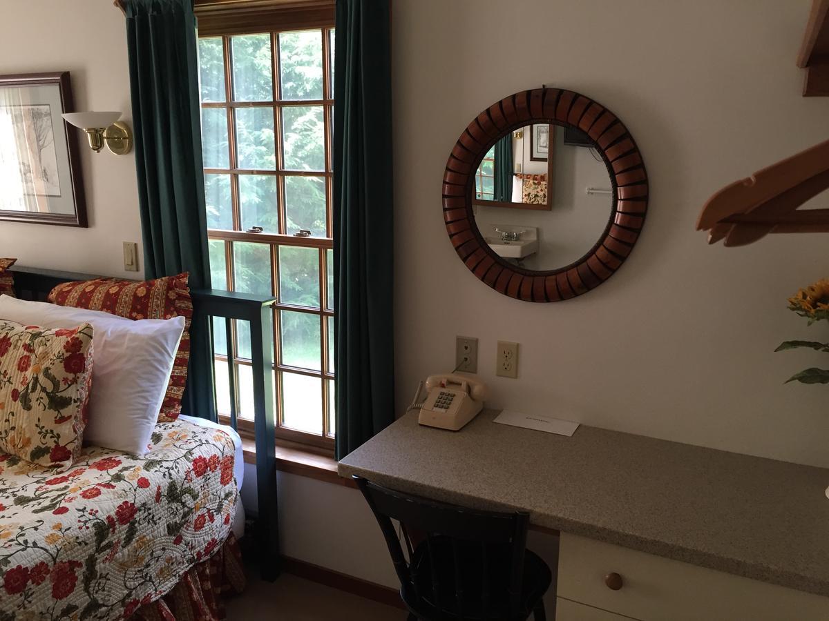 Breakfast On The Connecticut Bed & Breakfast Lyme Bagian luar foto