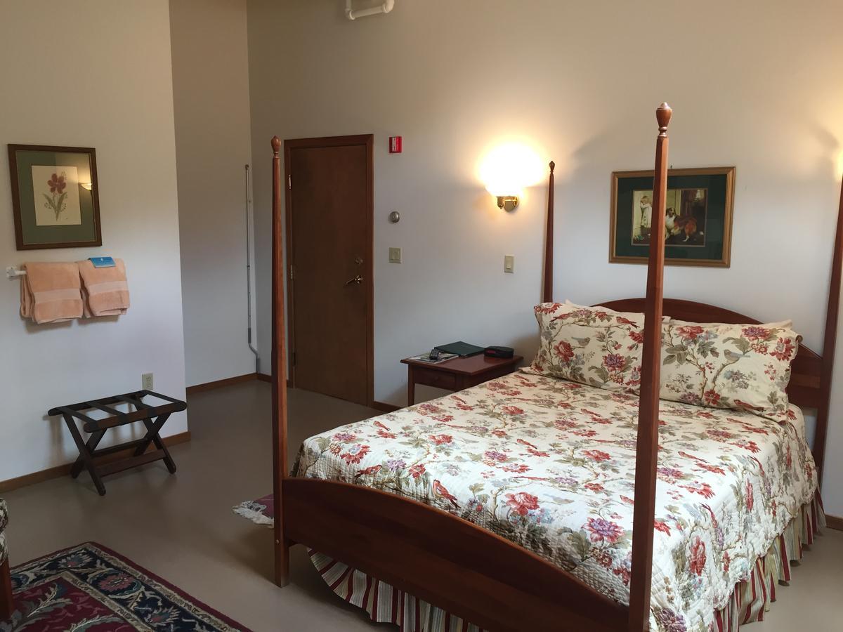 Breakfast On The Connecticut Bed & Breakfast Lyme Bagian luar foto